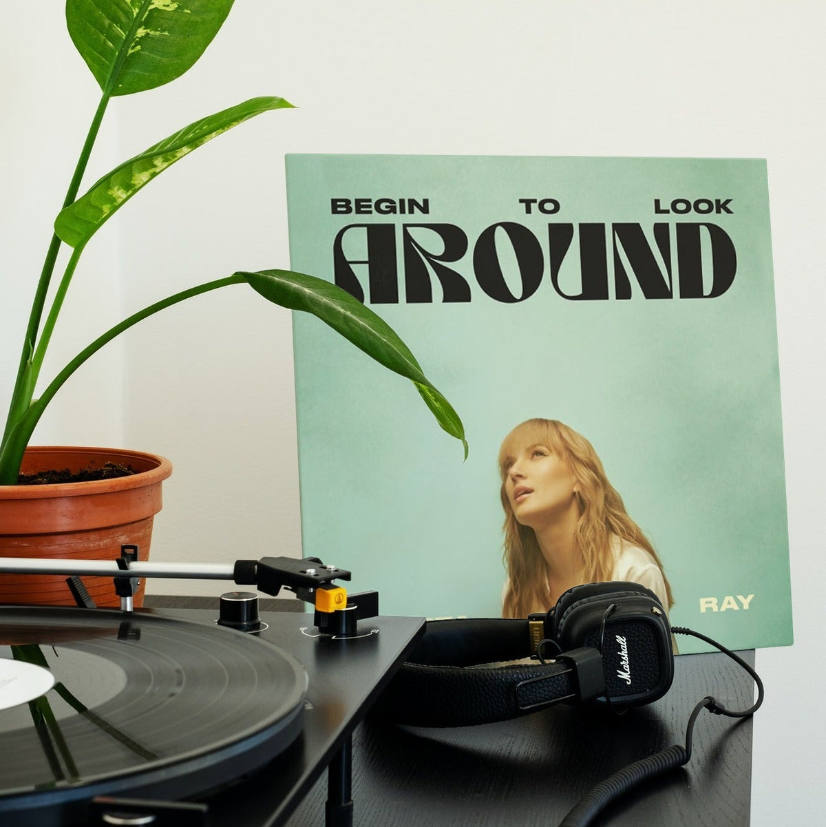 Gretta Ray - Begin To Look Around - (Vinyl LP)